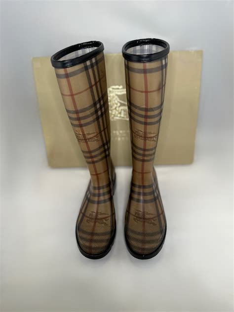 replica burberry rain boots suppliers|burberry rain boots size chart.